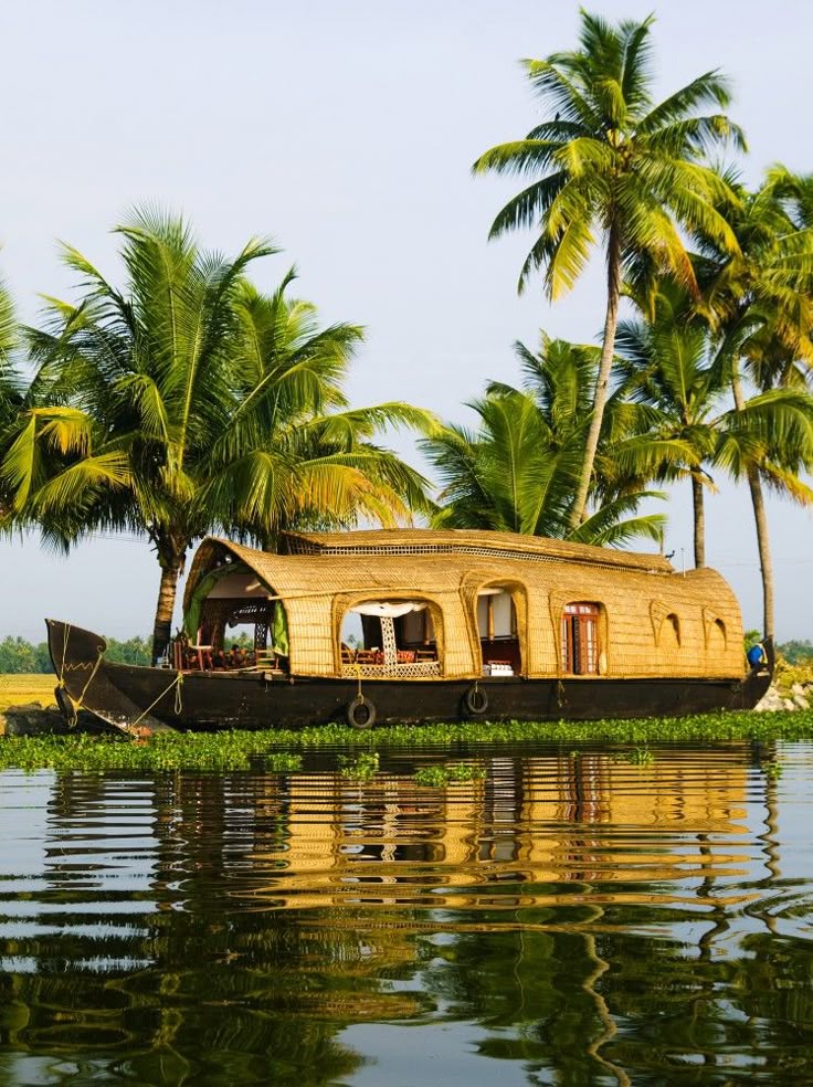 Alleppey Houseboat
